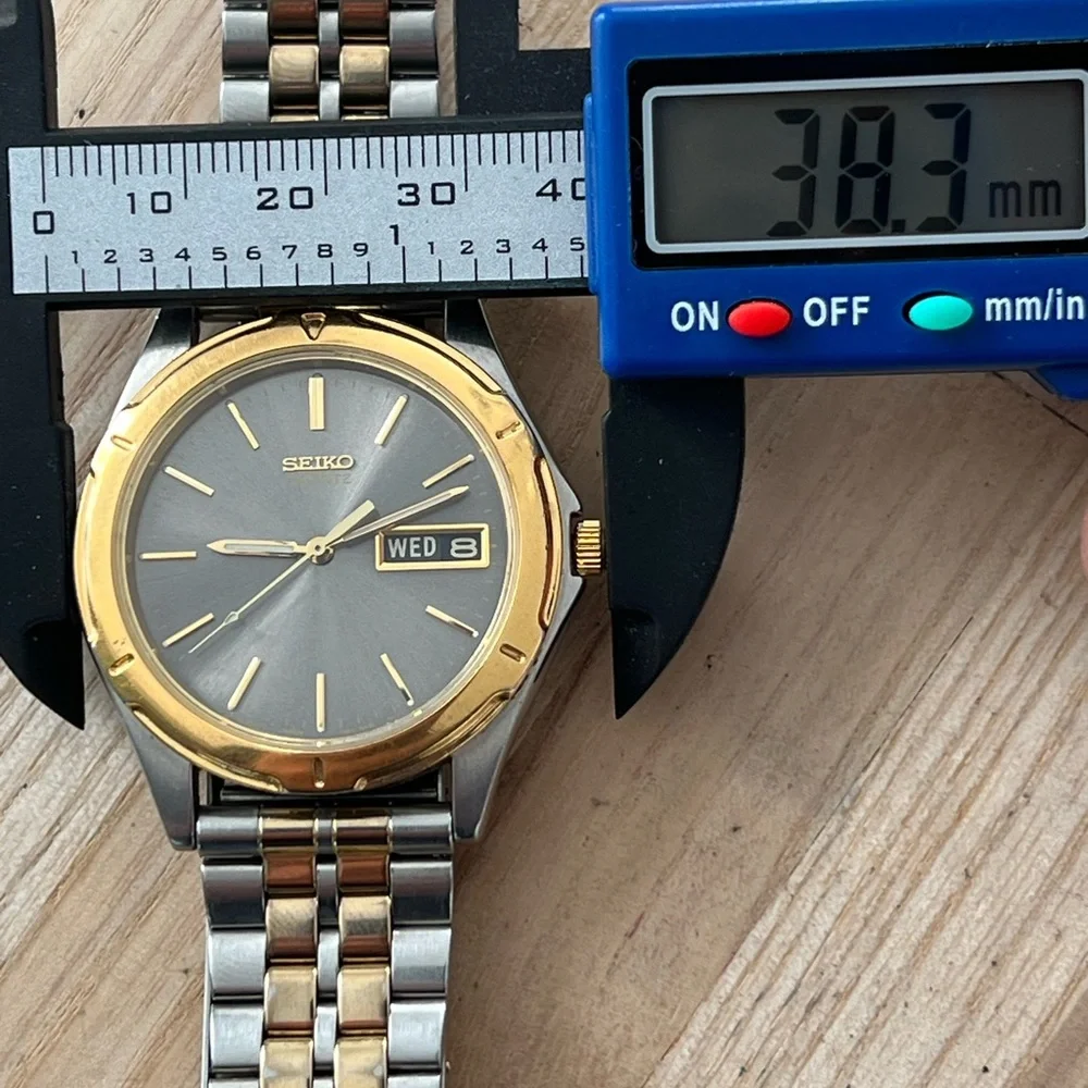 Seiko Men’s Watch Vintage Gray Dial Day Date Windows Two-Tone Stainless Bracelet